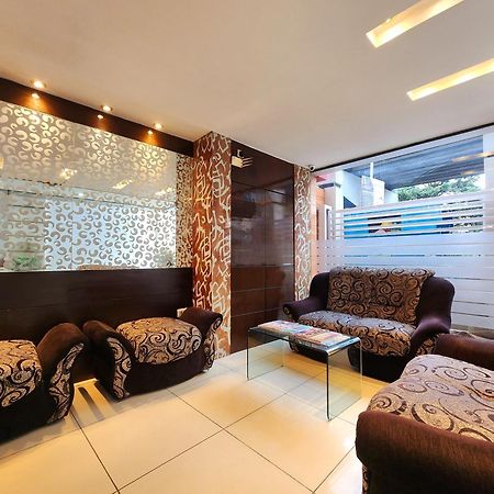 Hotel Lee International Kolkata Ngoại thất bức ảnh
