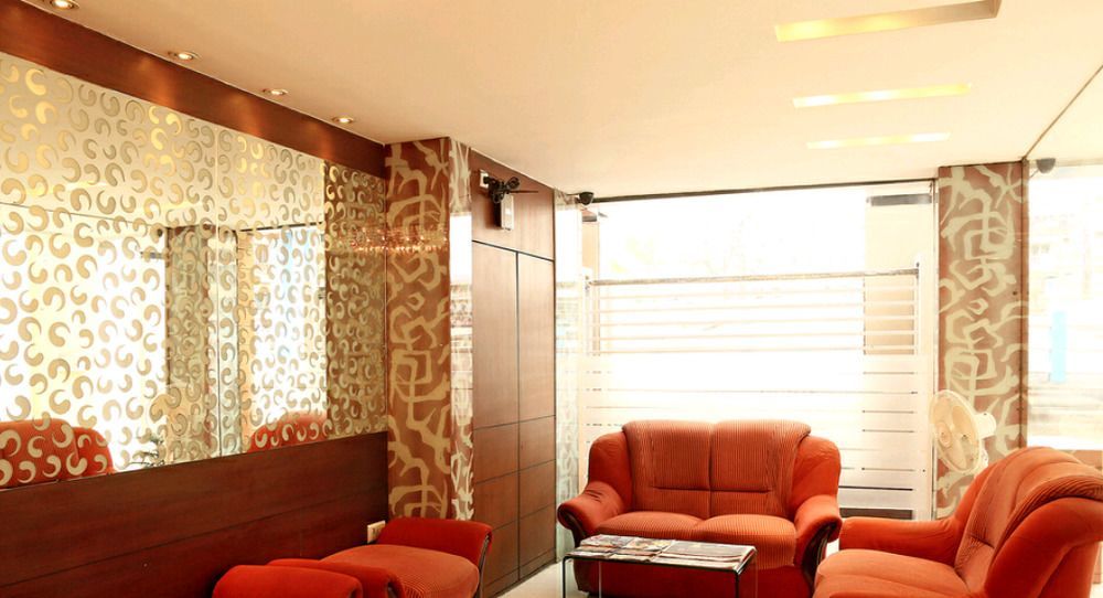 Hotel Lee International Kolkata Ngoại thất bức ảnh